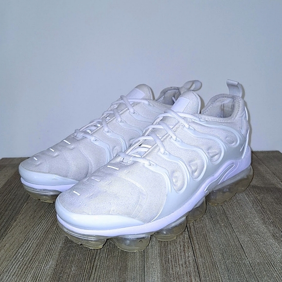 NIKE AIR VAPORMAX PLUS "WHITE PLATINUM" Men's Size 8.5 - Picture 2 of 10